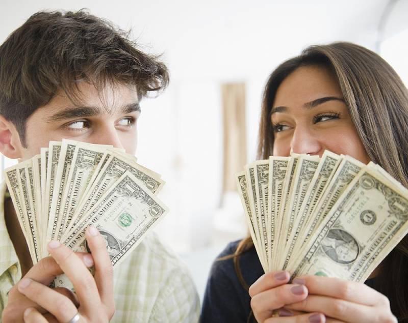 Nằm Mơ Thấy Rất Nhiều Tiền Đánh Số Mấy Để Ăn Quanh Năm 4 Có nên tin vào giấc mơ thấy tiền và các con số?